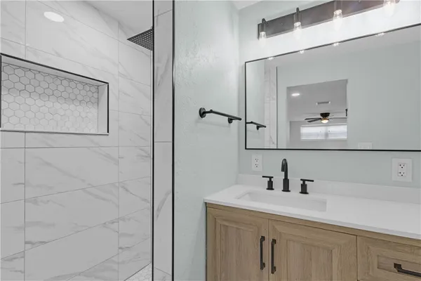 $2,250 | 2205 53rd Avenue, Vero Beach, FL 32966