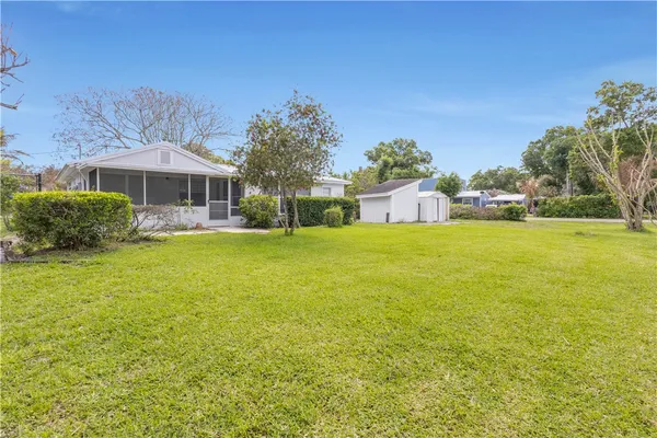 $2,250 | 2205 53rd Avenue, Vero Beach, FL 32966