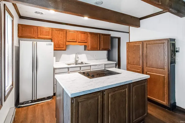 $199,900 | 601 South Main Street, Farmland, IN 47340