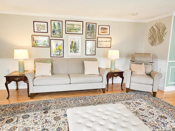 $669,000 | 15 Ayers Lane, Dover, NH 03820