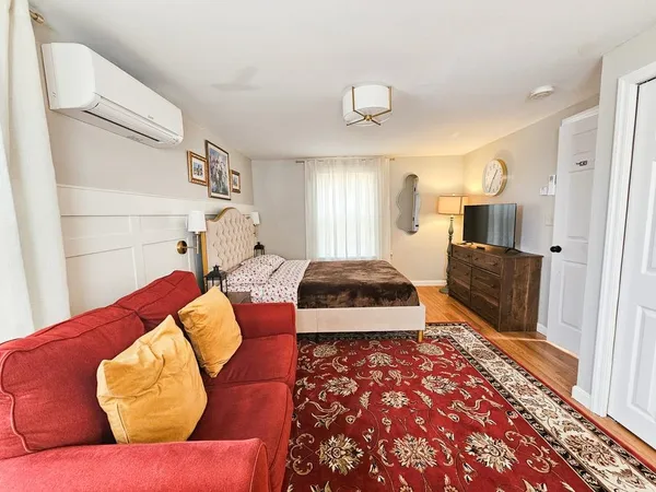 $669,000 | 15 Ayers Lane, Dover, NH 03820