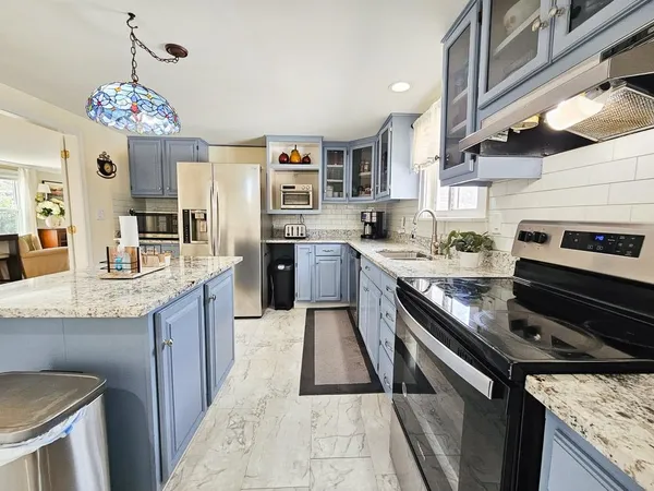 $669,000 | 15 Ayers Lane, Dover, NH 03820