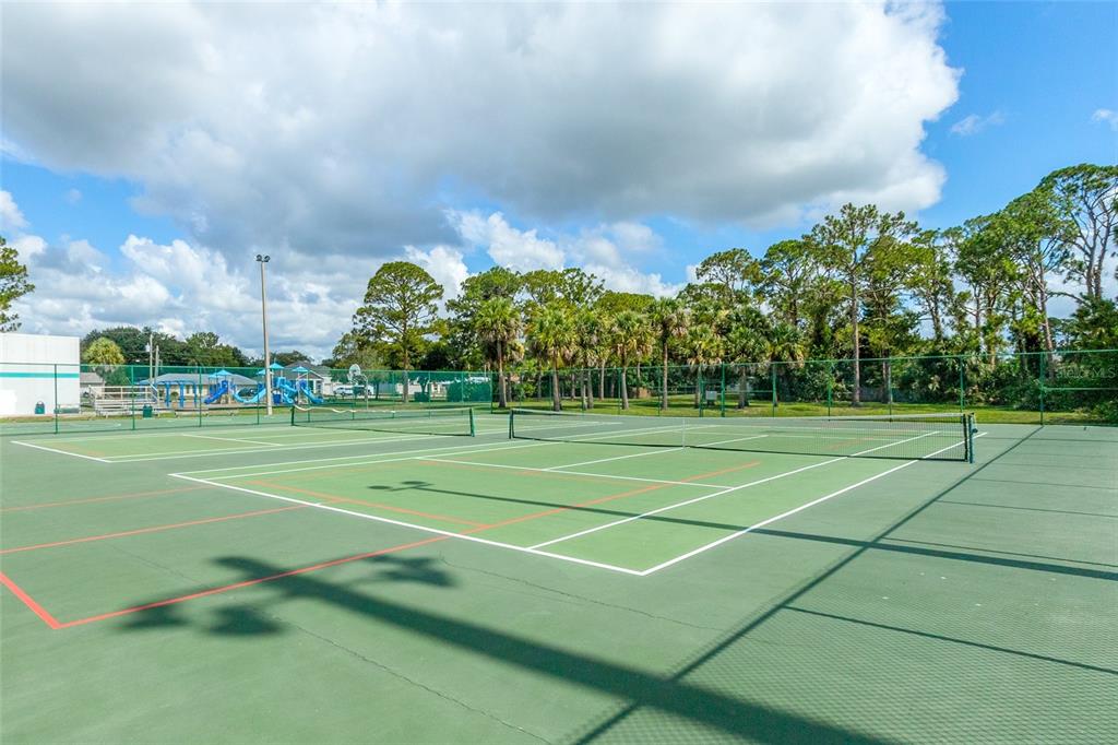 4821 Falcon Boulevard Cocoa, FL 32927 - Photo 44 of 48 a view of a tennis court