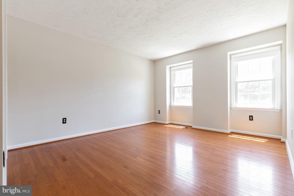 7324 Jenna Road Springfield, VA 22153 - Photo 35 of 64 Bedroom 3 with two lovely windows