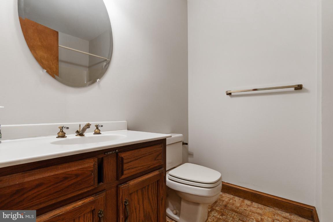 7324 Jenna Road Springfield, VA 22153 - Photo 47 of 64 Lower level full bathroom