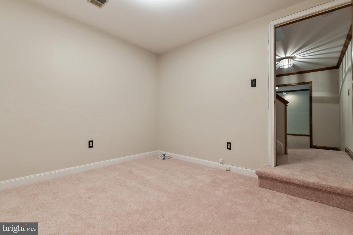 7324 Jenna Road Springfield, VA 22153 - Photo 48 of 64 Lower level office