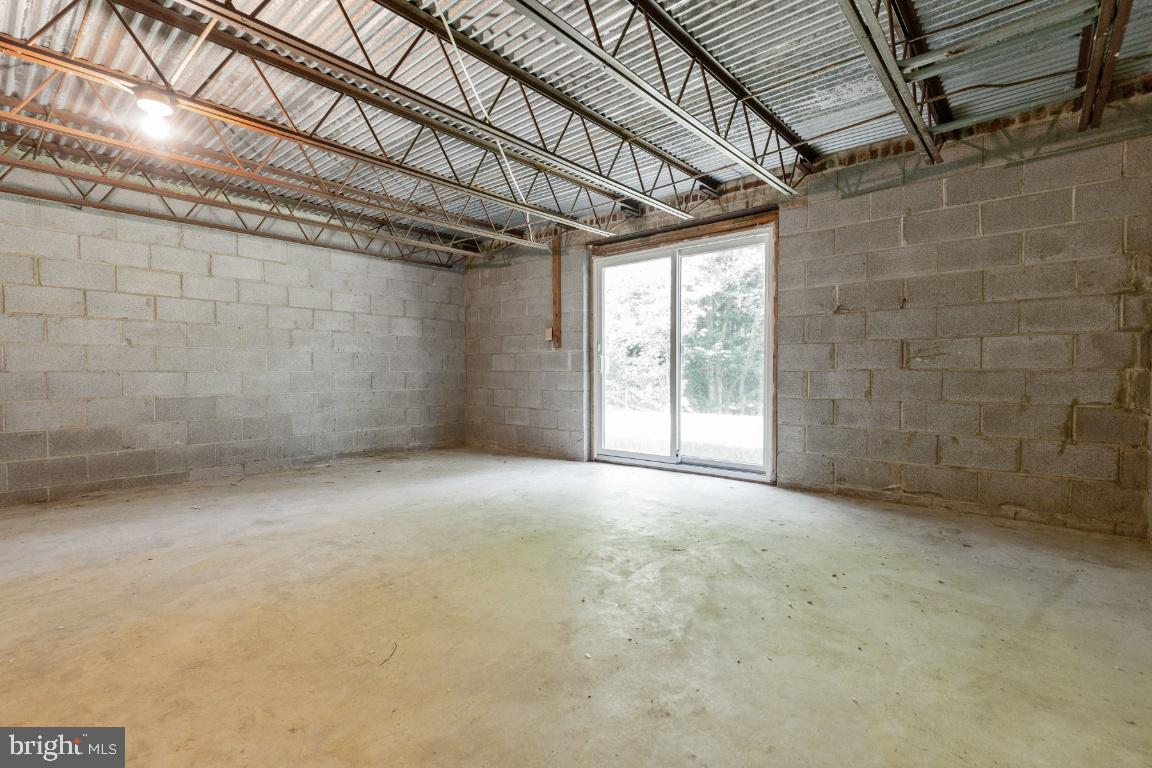 7324 Jenna Road Springfield, VA 22153 - Photo 50 of 64 Rare unfinished workshop under 2-car garage