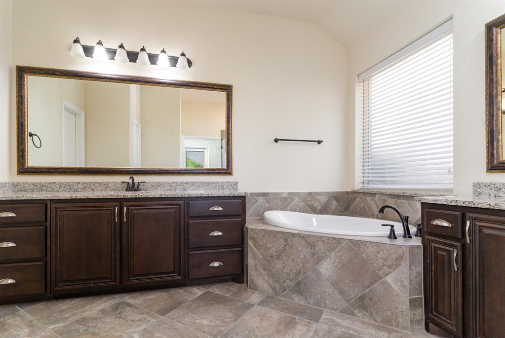 2008 Longbridge Road Forney, TX 75126 - Photo 28 of 35