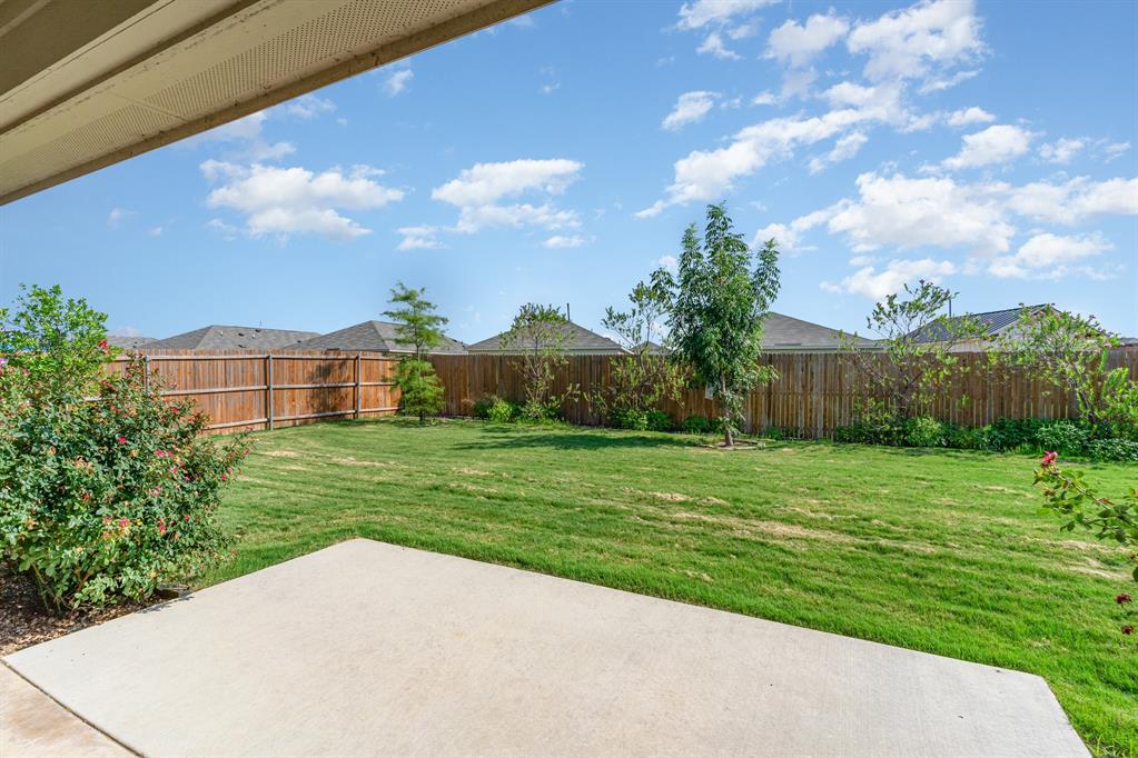 2008 Longbridge Road Forney, TX 75126 - Photo 31 of 35