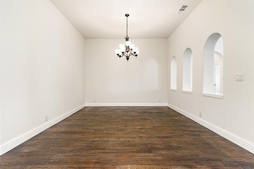 2008 Longbridge Road Forney, TX 75126 - Photo 8 of 35