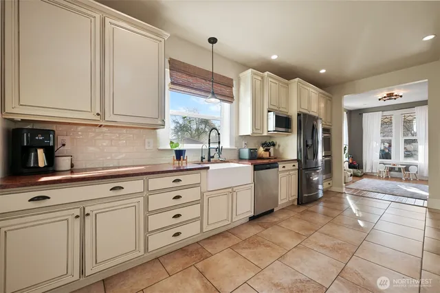 $869,000 | 2880 Creasey Road, Custer, WA 98240