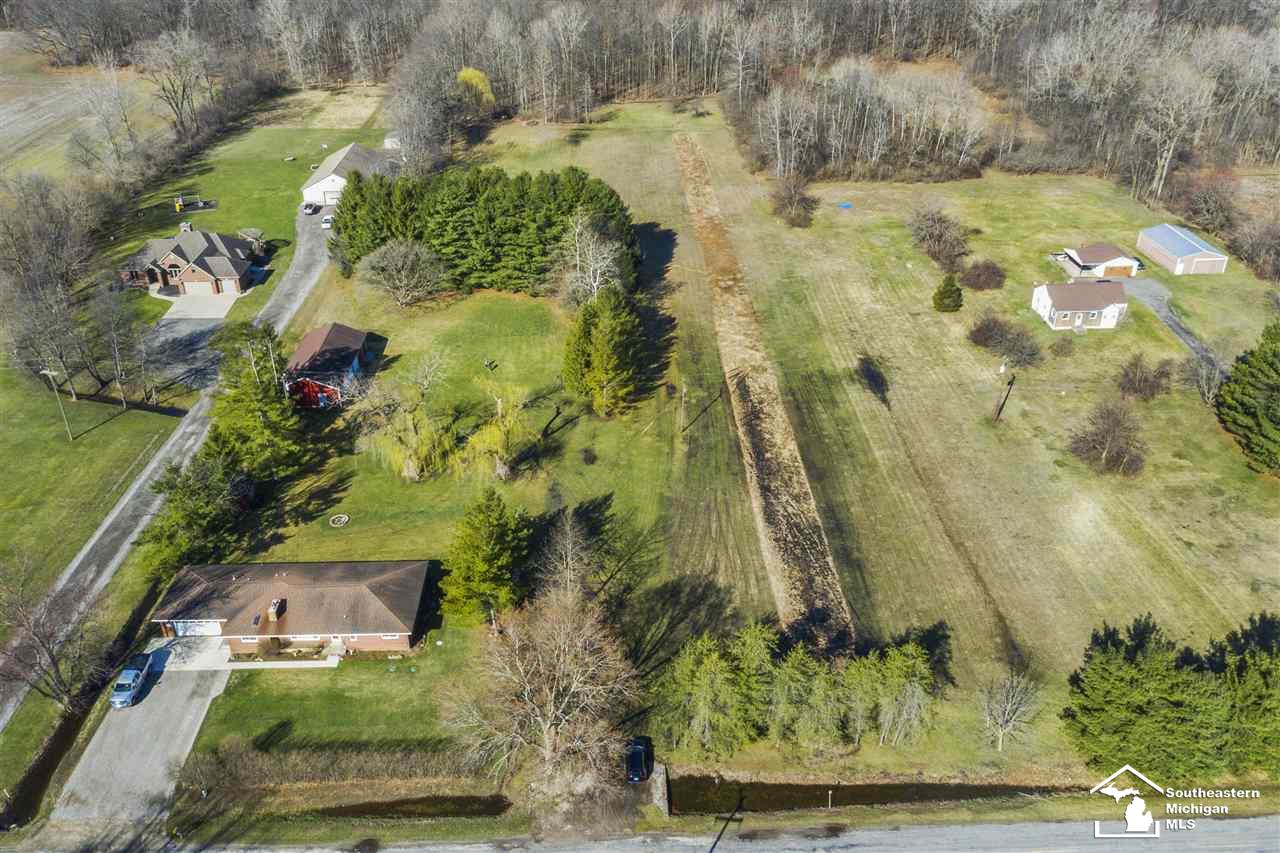 2111 Yensch Road Dundee, MI 48131 - Photo 2 of 27 Gallery Image 2