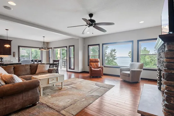 $1,319,000 | 9722 Maple Circle Northwest, Alexandria, MN 56308
