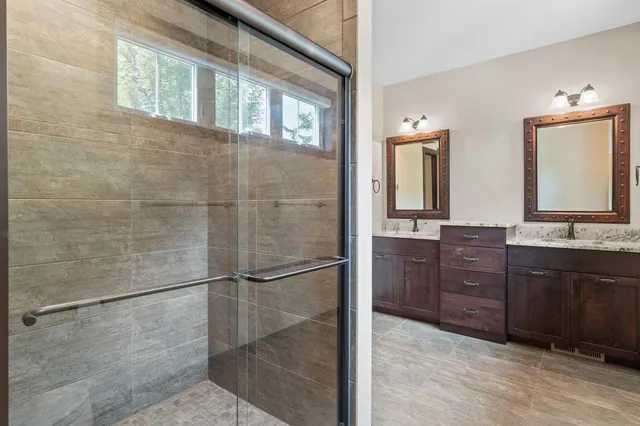 $1,324,900 | 9722 Maple Circle Northwest, Alexandria, MN 56308