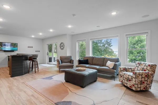 $1,319,000 | 9722 Maple Circle Northwest, Alexandria, MN 56308