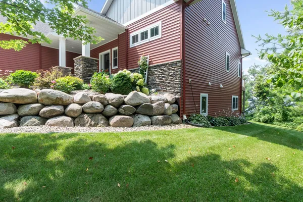 $1,319,000 | 9722 Maple Circle Northwest, Alexandria, MN 56308