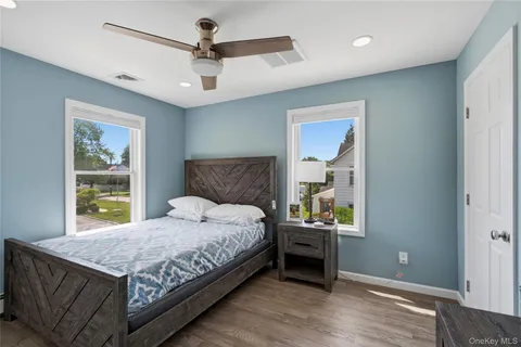 $849,999 | 16 West Street, West Islip, NY 11795