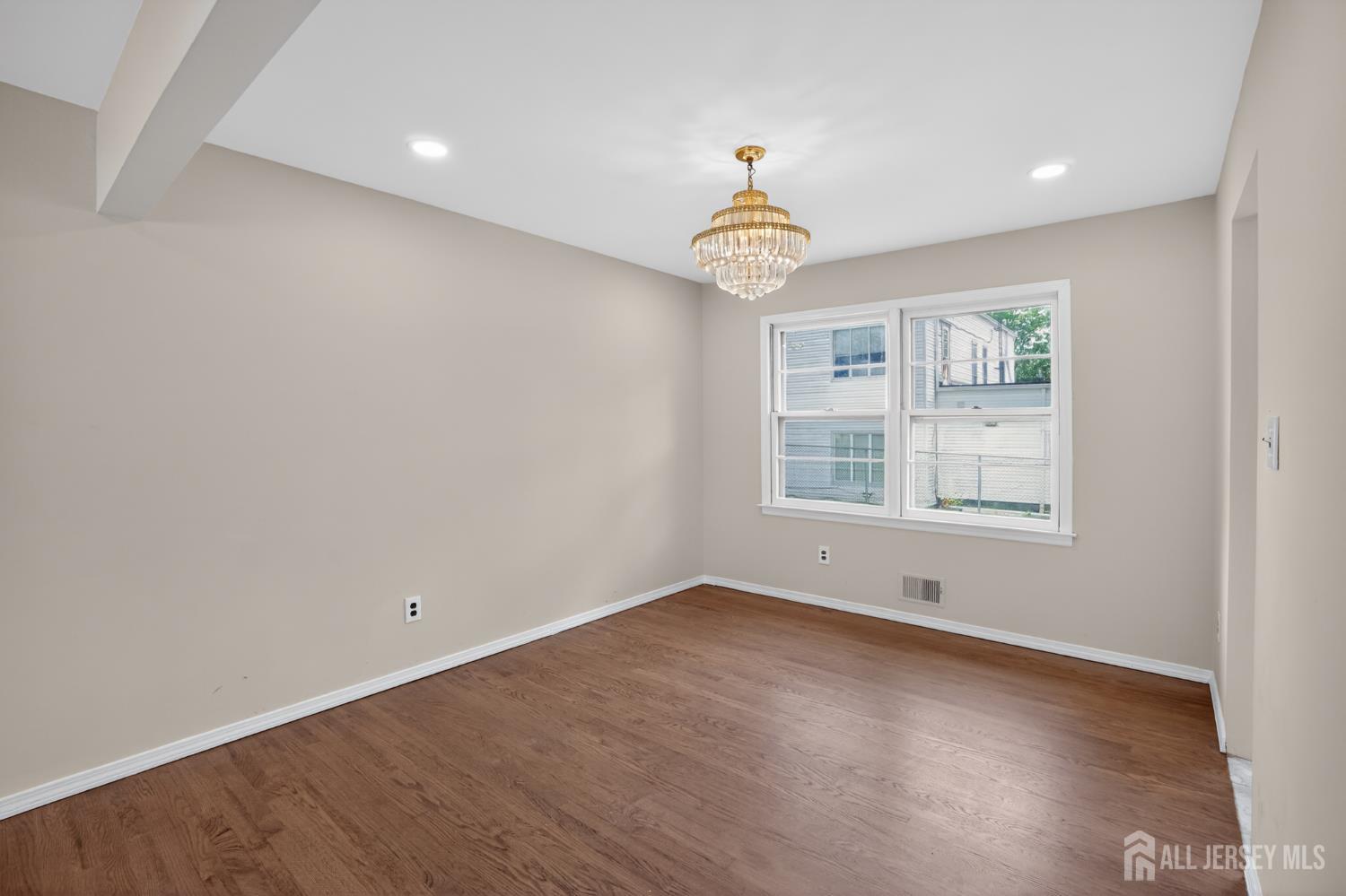 21 Ash Road Edison, NJ 08817 - Photo 13 of 35
