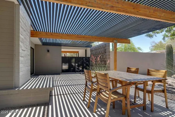 $4,000 | 3538 East Gold Dust Avenue, Phoenix, AZ 85028