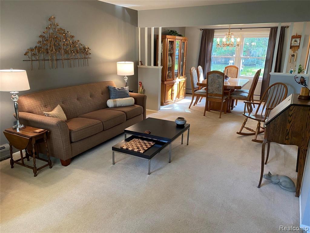 30011 Barwell Road Farmington Hills, MI 48334 - Photo 5 of 47