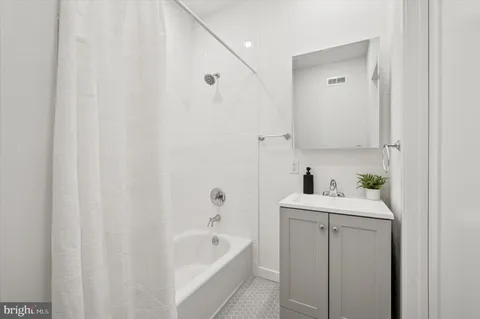 $295,000 | 1432 South Newkirk Street, Philadelphia, PA 19146