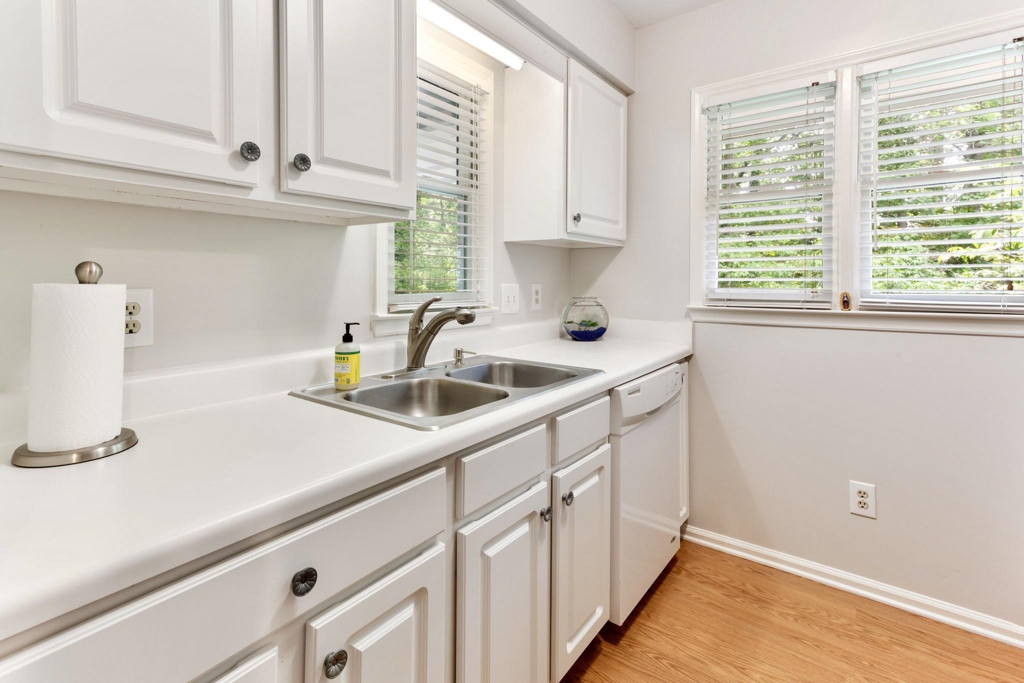 2810 Edridge Court, Unit 202 Raleigh, NC 27607 - Photo 9 of 20 Photo 9