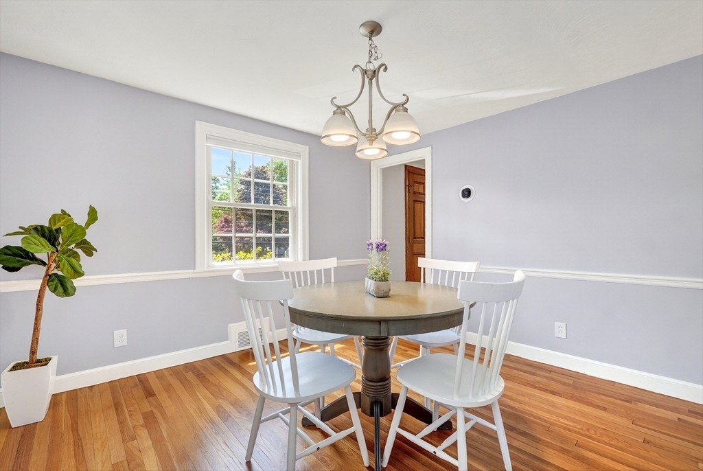7 Pine Hill Road Bedford, MA 01730 - Photo 6 of 30