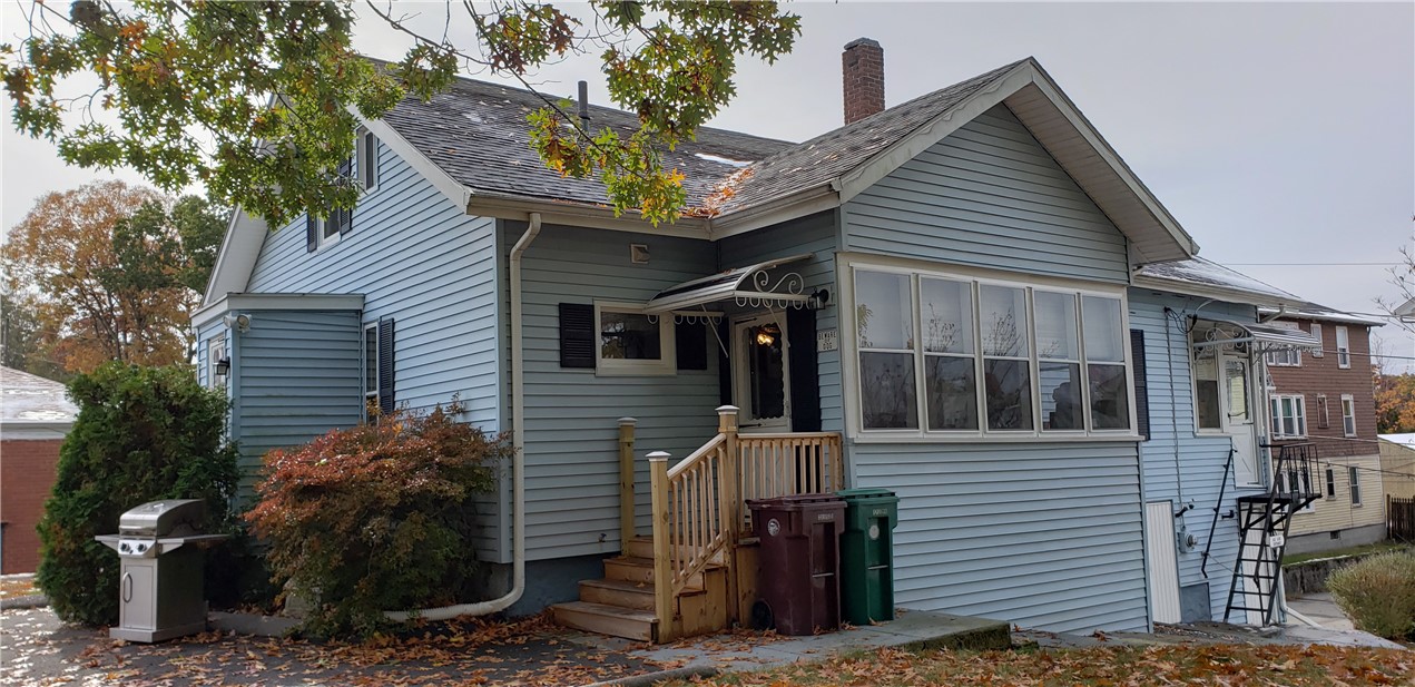 312 Ward Street Woonsocket, RI 02895 - Photo 3 of 15
