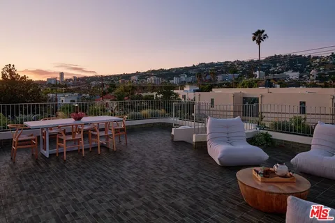 $3,895,000 | 8164 Waring Avenue, Los Angeles, CA 90046
