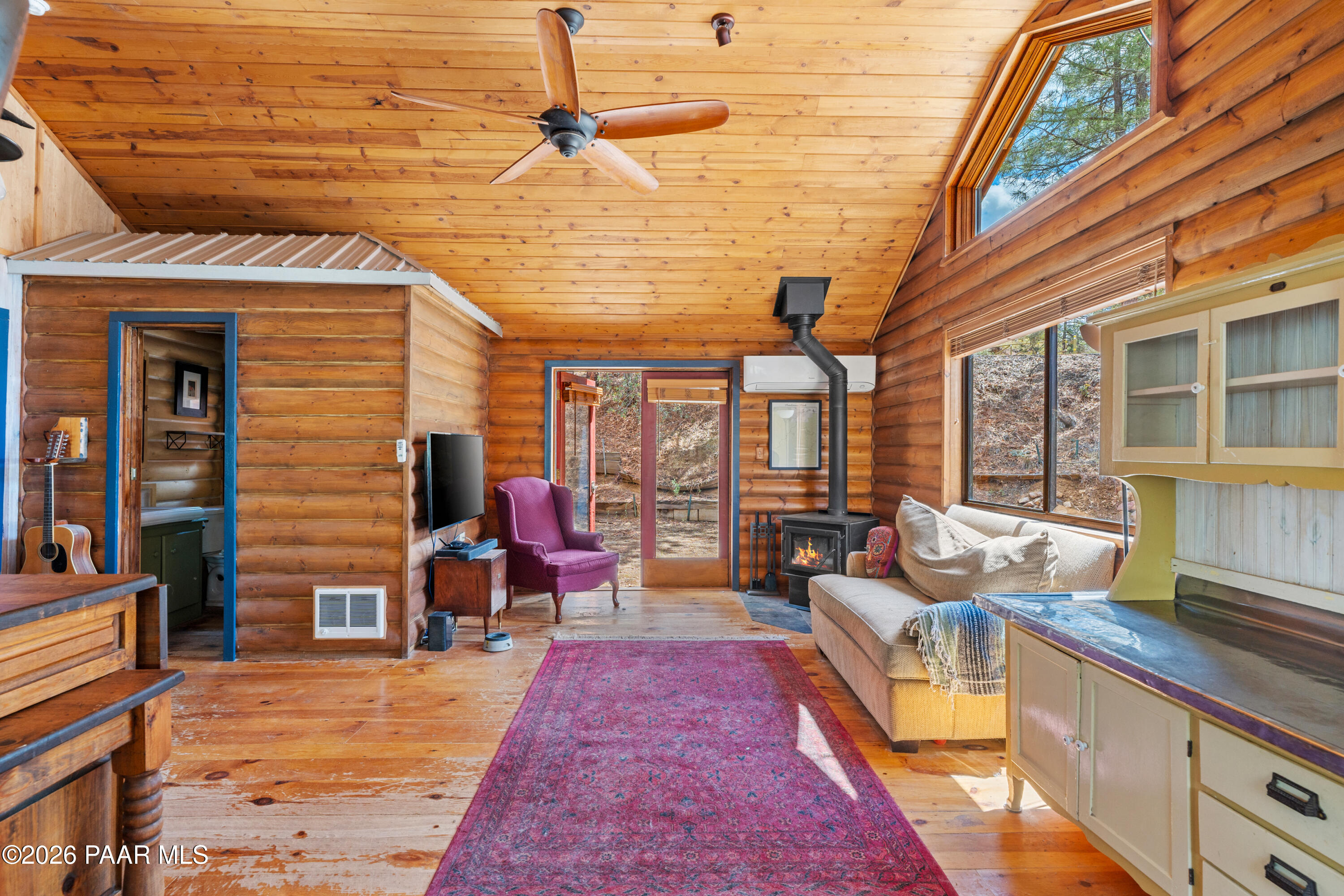 4872 South Juniper Loop Road Prescott, AZ 86303 - Photo 6 of 21 6-print-06-Living Room