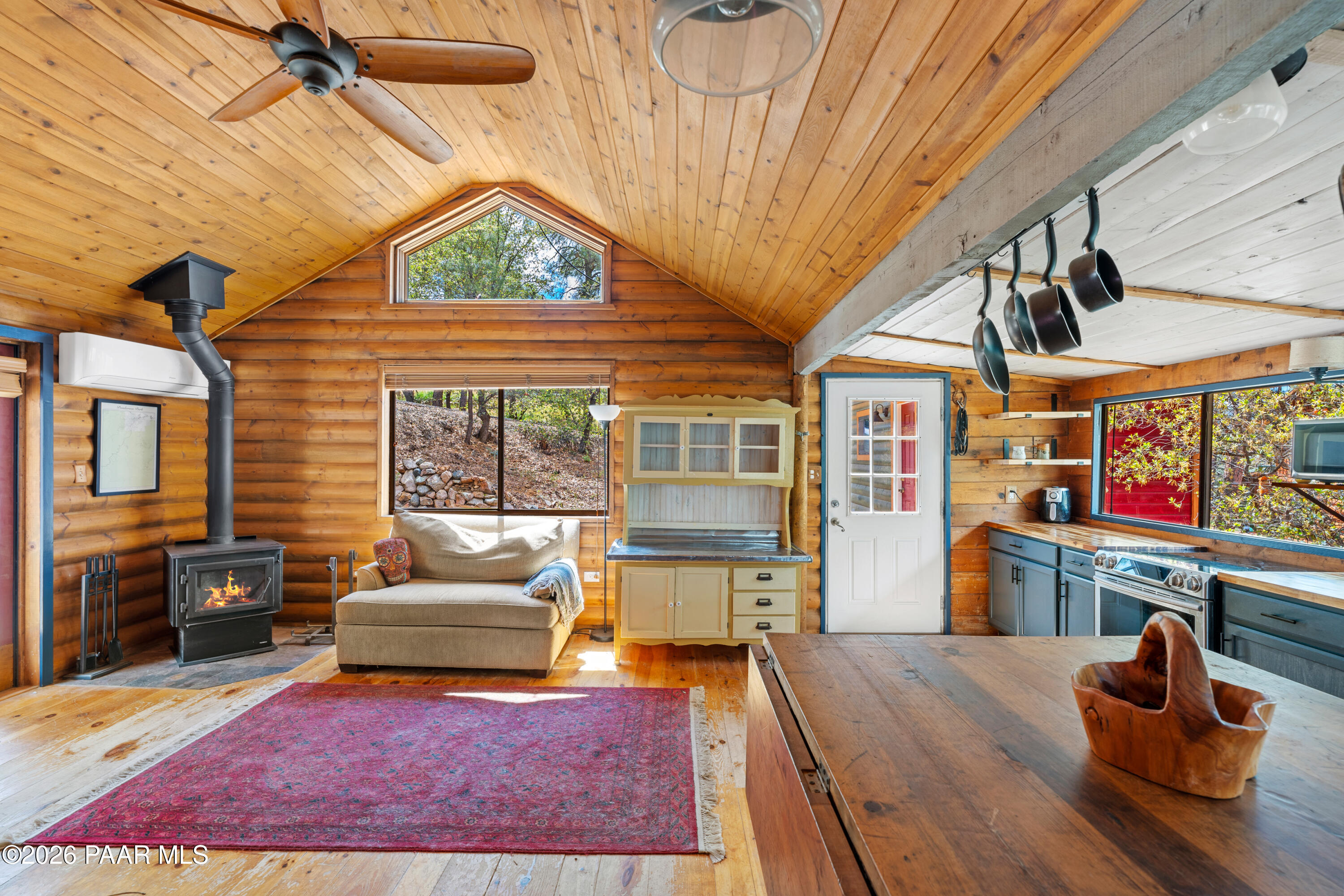 4872 South Juniper Loop Road Prescott, AZ 86303 - Photo 8 of 21 8-print-08-Living Room & Kitchen