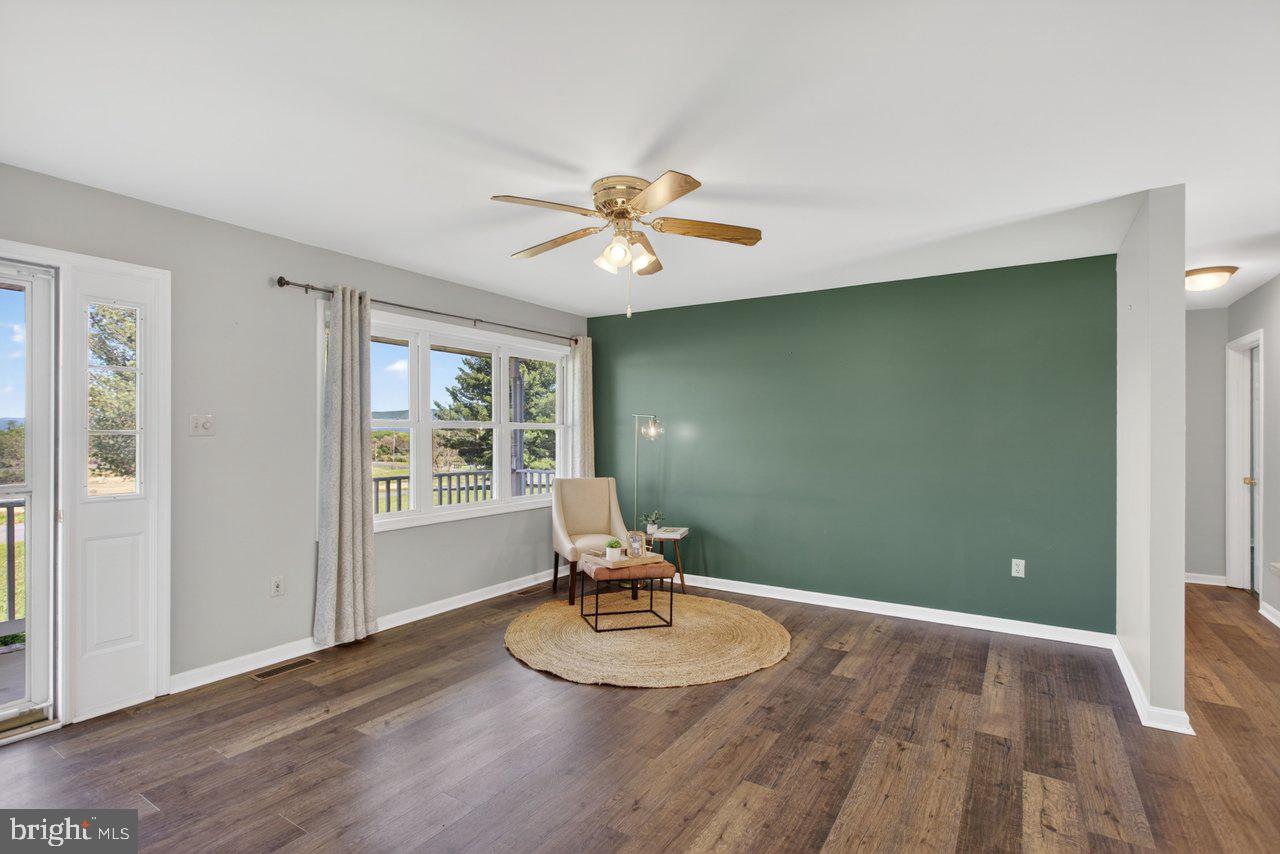 1018 Coffman Road Edinburg, VA 22824 - Photo 11 of 57