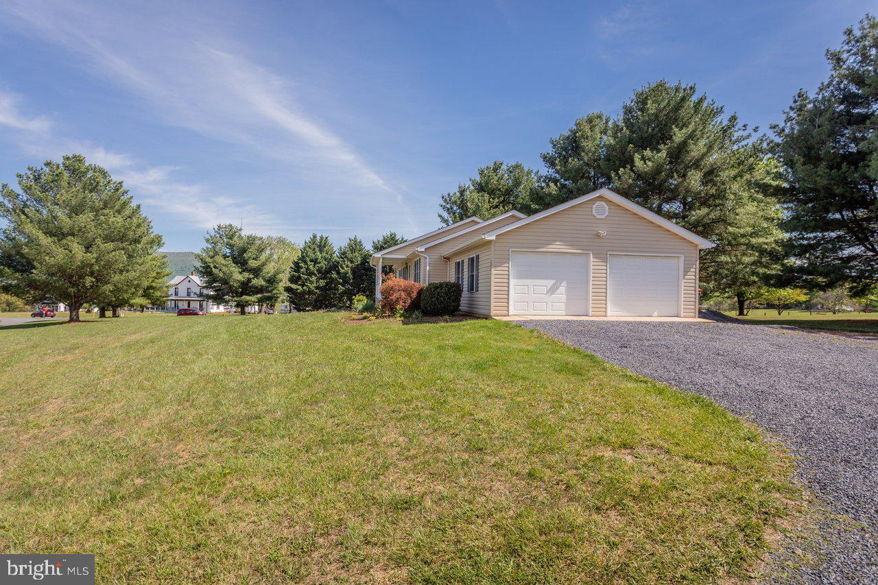 1018 Coffman Road Edinburg, VA 22824 - Photo 3 of 57
