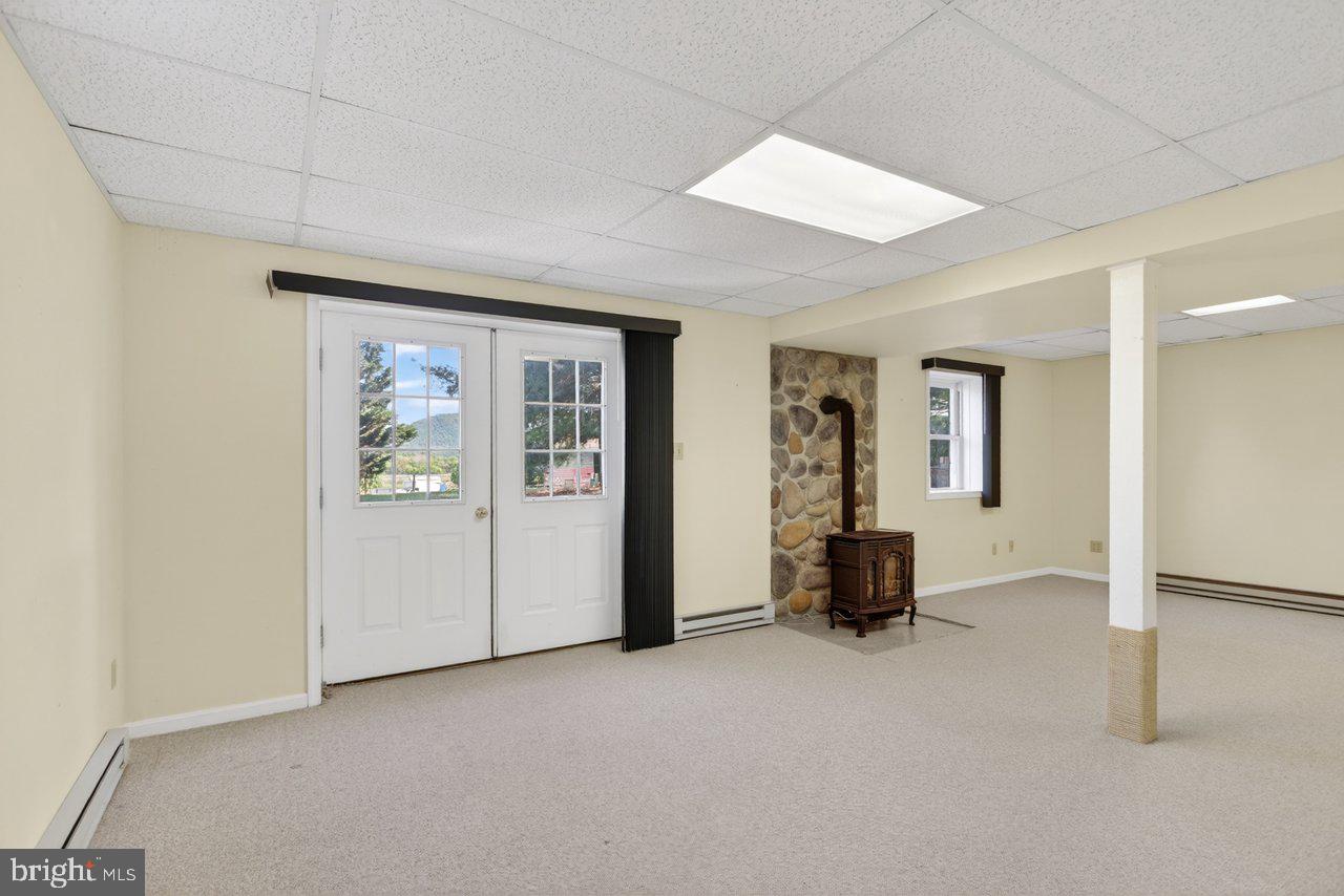 1018 Coffman Road Edinburg, VA 22824 - Photo 39 of 57