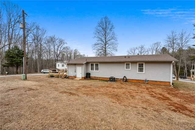 $267,500 | 401 Margie Court, Seneca, SC 29678