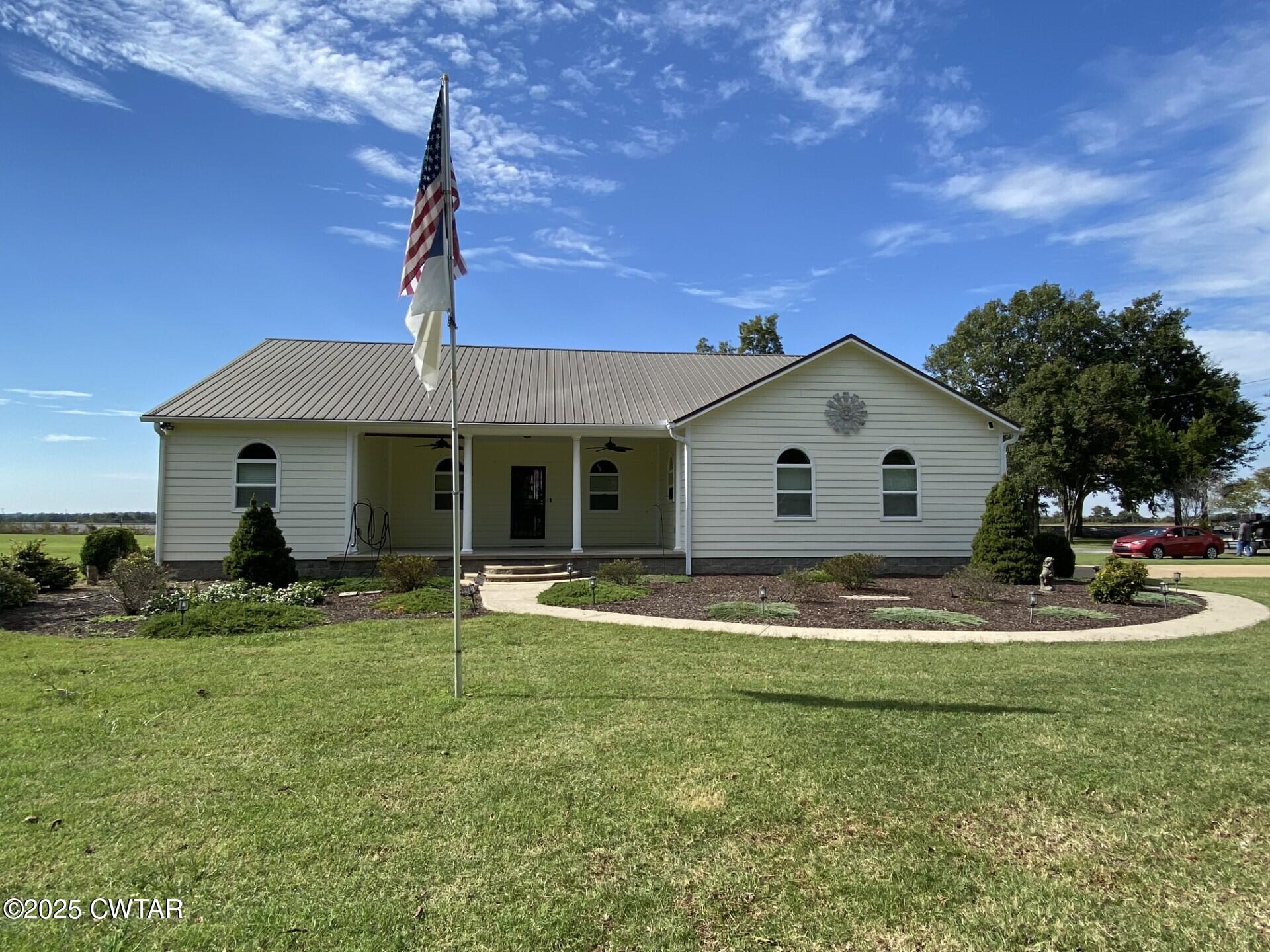 215 Jamie Lane Ridgely, TN 38080 - Photo 1 of 28 Jamie Lane front