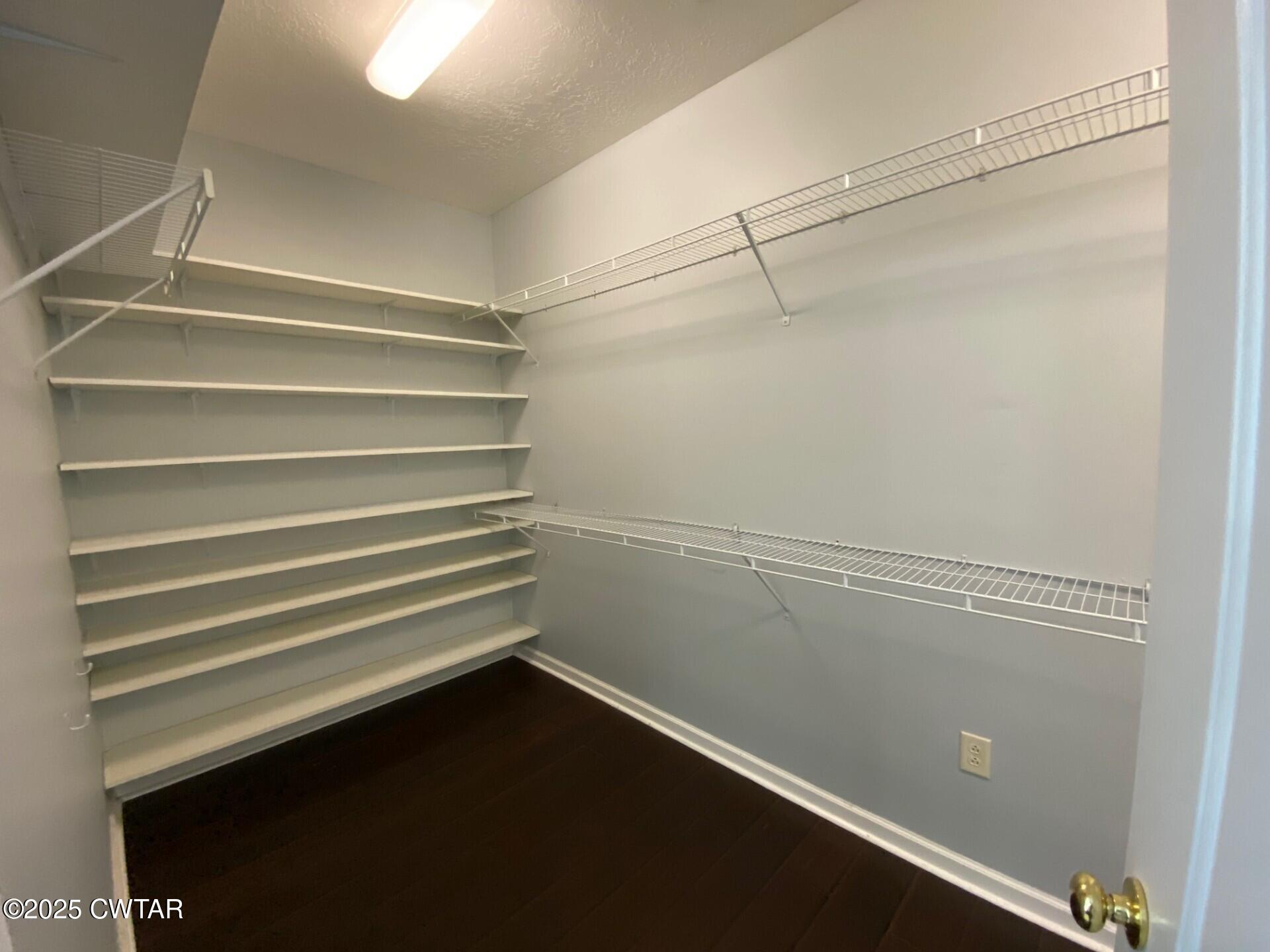 215 Jamie Lane Ridgely, TN 38080 - Photo 18 of 28 Jamie Lane Master closet