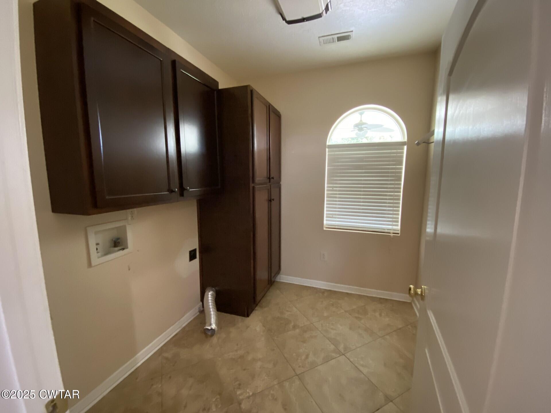 215 Jamie Lane Ridgely, TN 38080 - Photo 9 of 28 Jamie Lane Utility Room