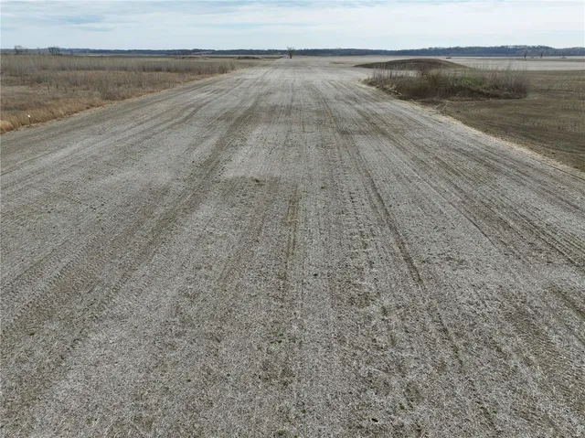 $996,450 | 0 County Road 102, Miami, MO 65344