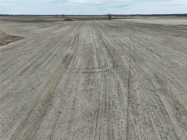 $996,450 | 0 County Road 102, Miami, MO 65344