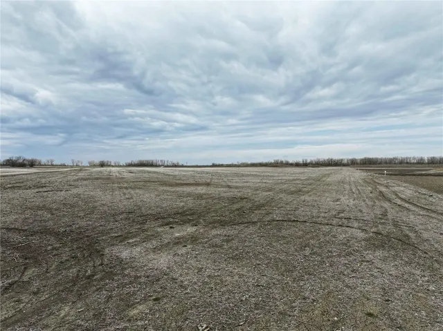 $996,450 | 0 County Road 102, Miami, MO 65344