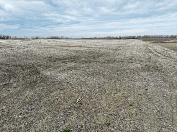 $996,450 | 0 County Road 102, Miami, MO 65344