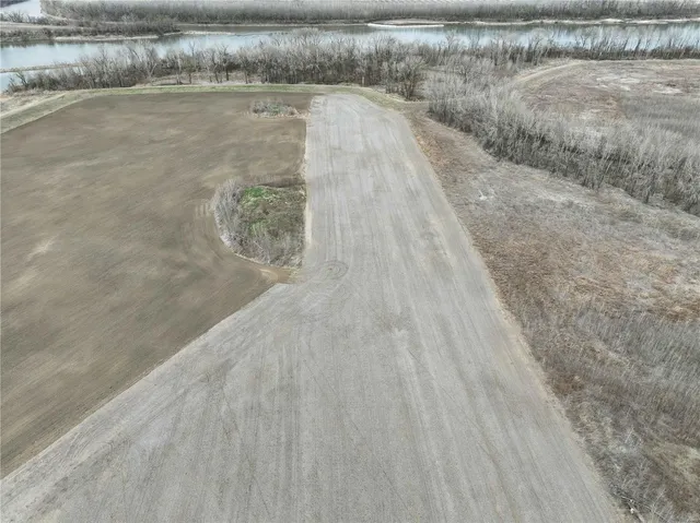 $996,450 | 0 County Road 102, Miami, MO 65344