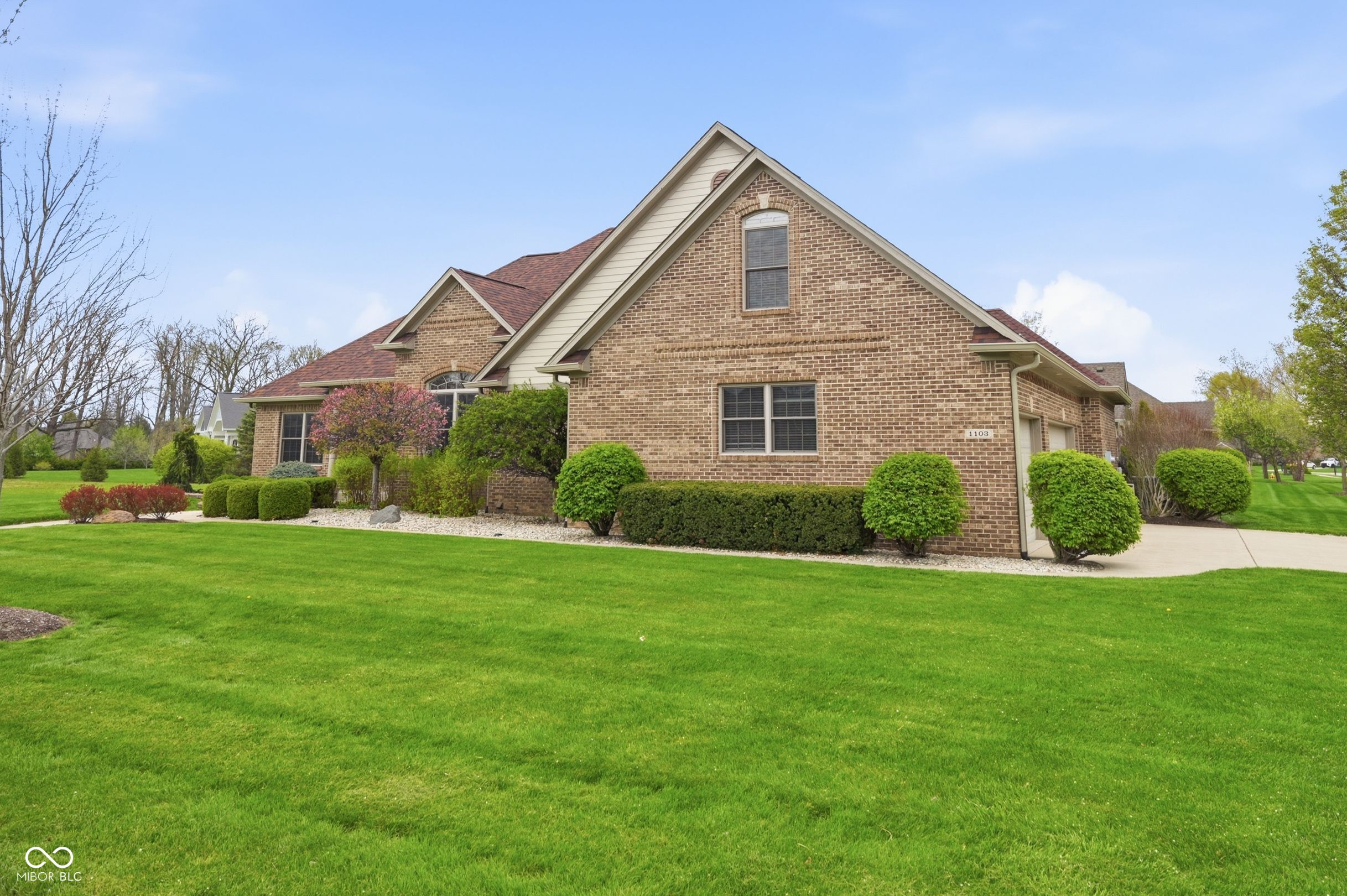 1103 Raintree Drive Greenfield, IN 46140 - Photo 2 of 40