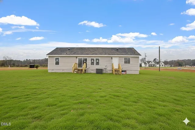 $208,900 | 555 Lemont Drive, Raeford, NC 28376