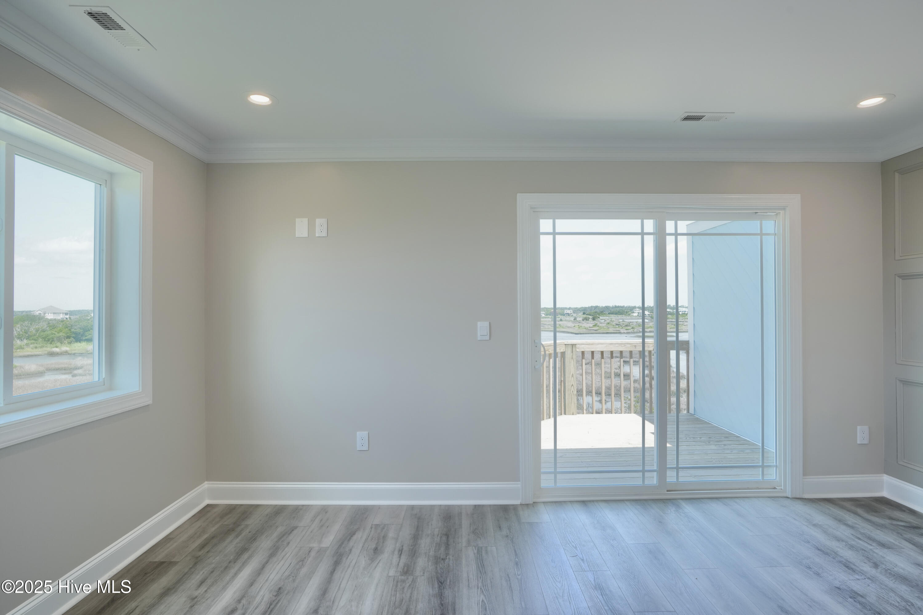 887 New River Inlet Road, Unit 1 North Topsail Beach, NC 28460 - Photo 19 of 45 887 New River Inlet Road - Interior - Ed