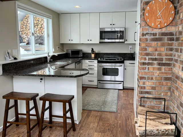 $695,000 | 104 Spring Fling Road, Unit 25, Warren, VT 05674