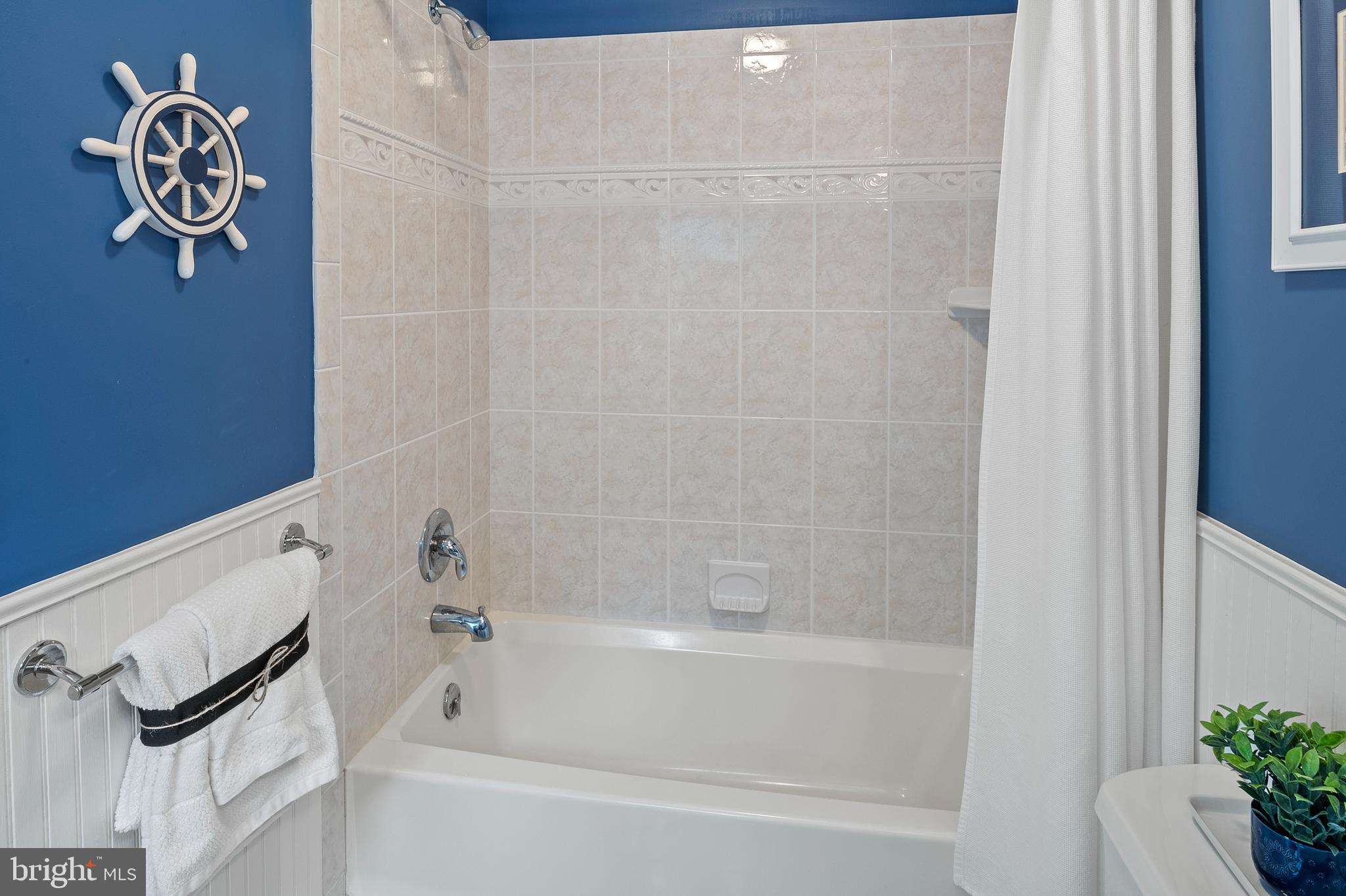 1332 Rossback Road Davidsonville, MD 21035 - Photo 52 of 72 Ensuite Bathroom (3) (alt view)