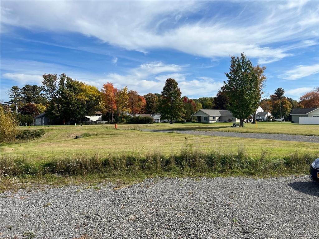 106 Southgate Road Utica, NY 13501 - Photo 4 of 5