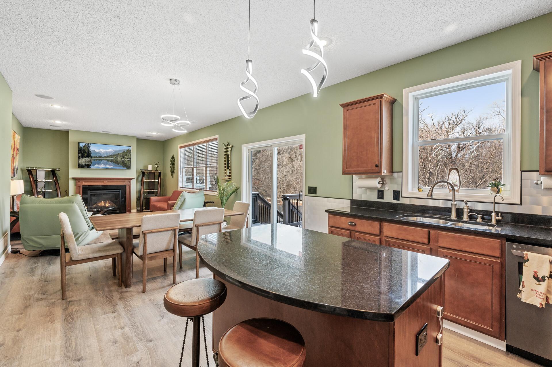 7001 Oak Ridge Court Shakopee, MN 55379 - Photo 9 of 28 Gallery Image 9